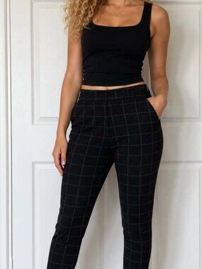 Maze Collection Women’s high waisted legging pants. Petite Medium